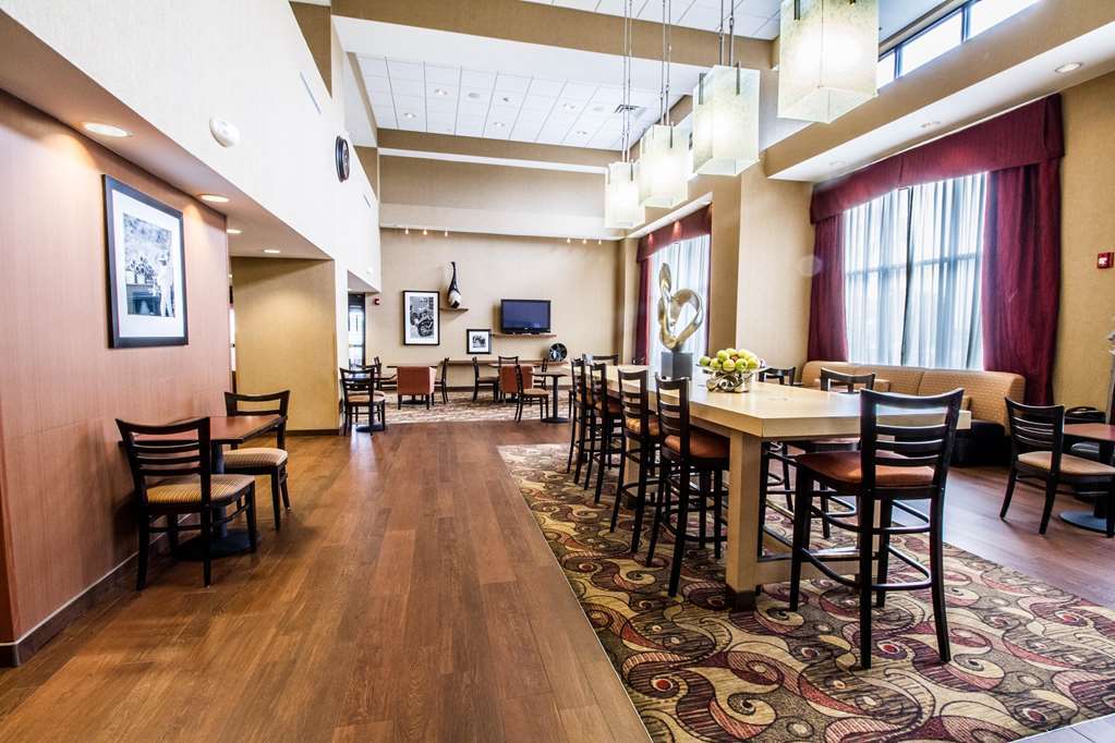 Hampton Inn & Suites Oklahoma City - South Restaurant photo